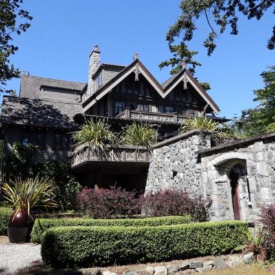 English Inn - Victoria